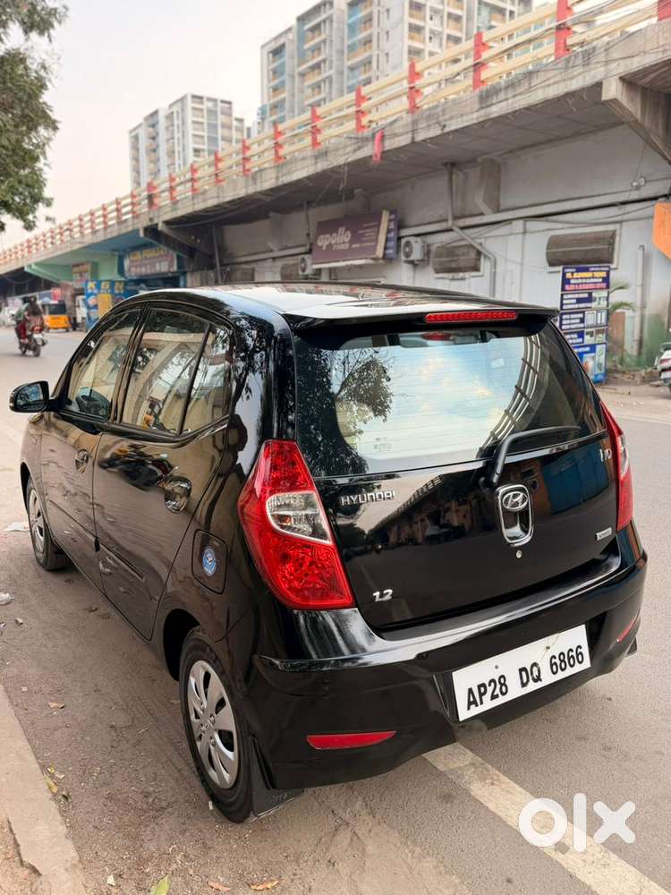 Hyundai I10 Sportz, 2012, Petrol