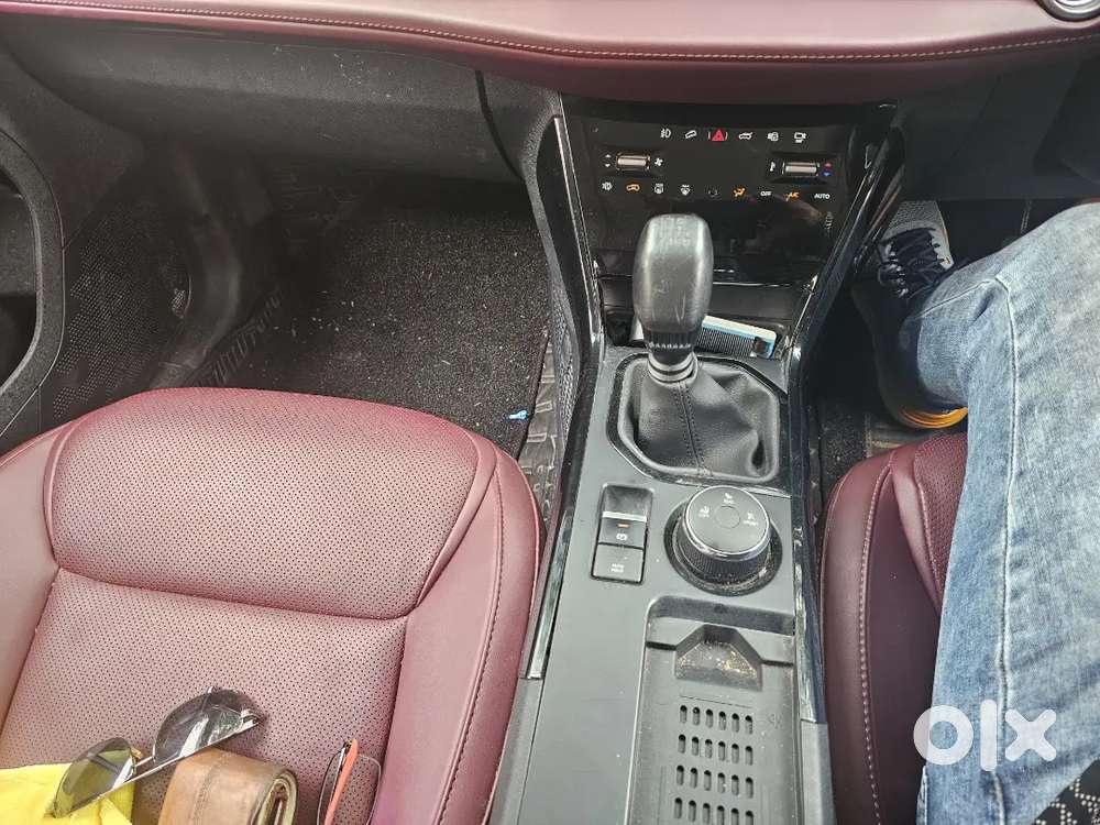 Tata Curvv Diesel Red Top Model Manual