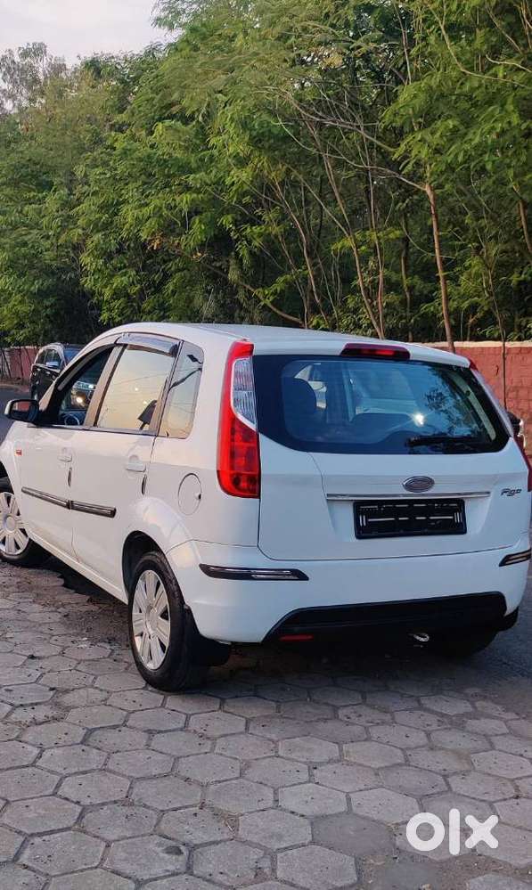 Ford Figo 2010-2012 Petrol Zxi, 2011, Petrol