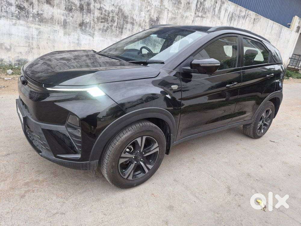 Tata Nexon Fearless S Purple 1.2 Revotron Petrol 6mt Dual Tone, 2024..