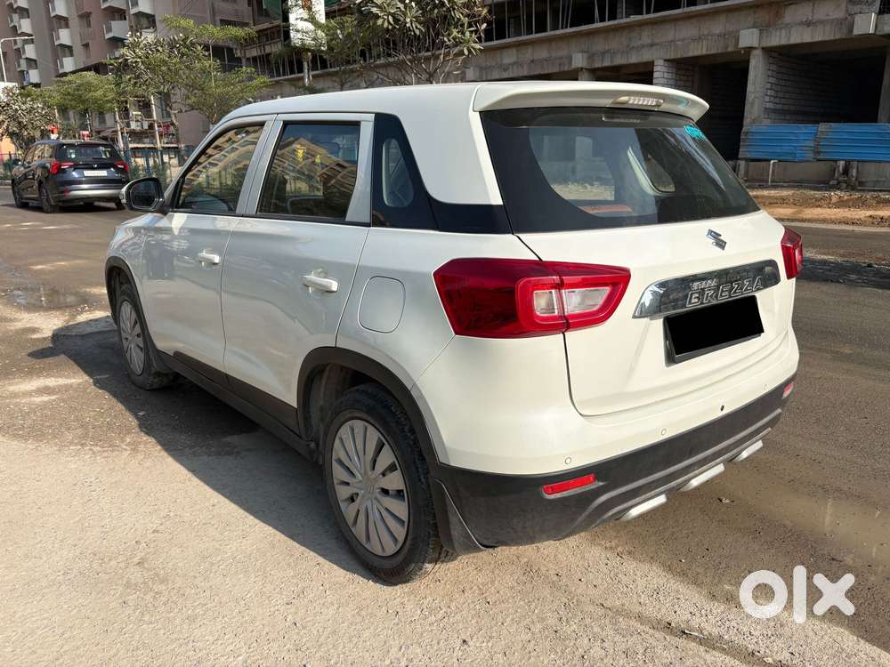 Maruti Suzuki Brezza 1.5 Lxi Cng, 2022, Cng & Hybrids