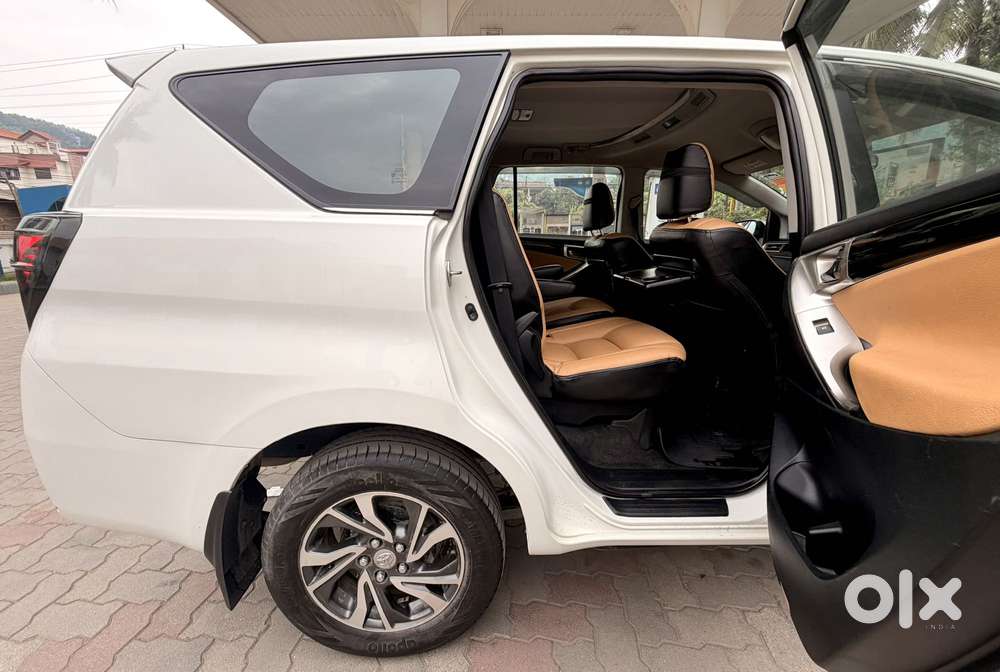 Toyota Innova Crysta 2.4 V 7 Str, 2019, Diesel