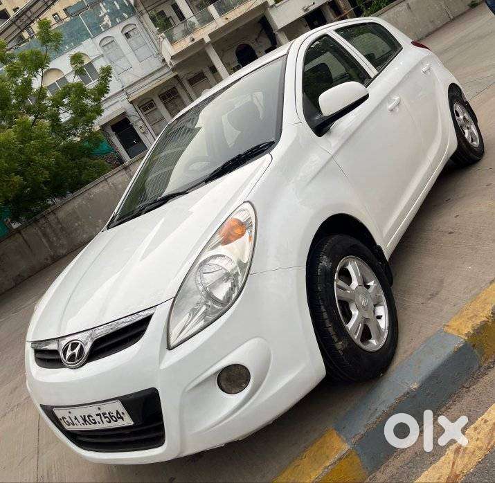 Hyundai I20 1.2 Asta, 2011, Cng & Hybrids