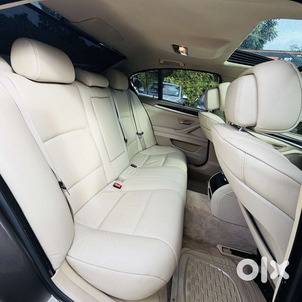 Bmw 5 Series 523i Sedan, 2011, Petrol
