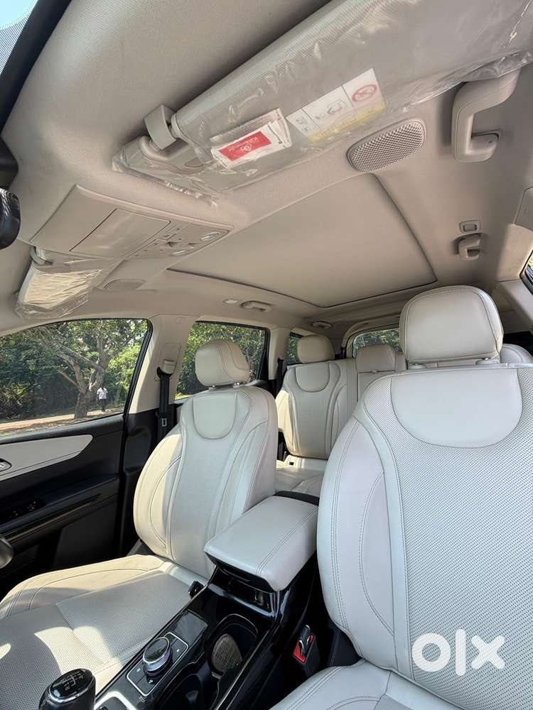Mahindra Xuv700 2025 Diesel Well Maintained