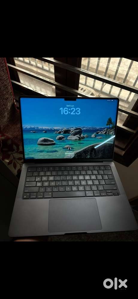 Macbook Pro M3 Pro 18GB