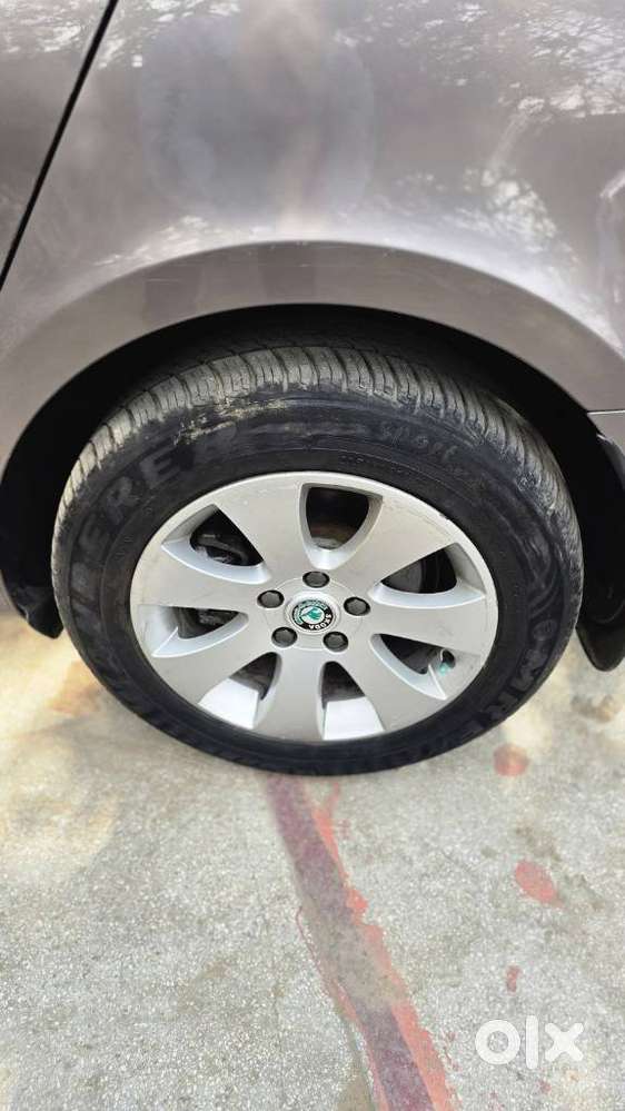 Skoda Superb 2013-2015 Elegance 1.8 Tsi Mt, 2013, Petrol