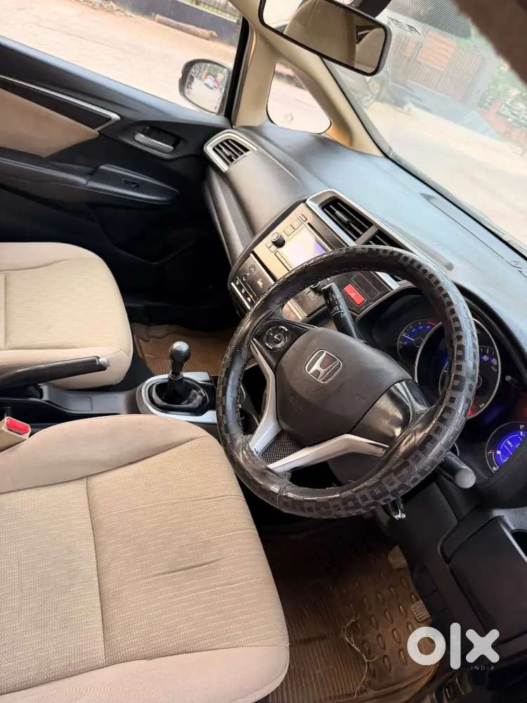 Honda Jazz Top Model Vx Diesel Dec 2015 Rocket Pickup Mileage 25plus
