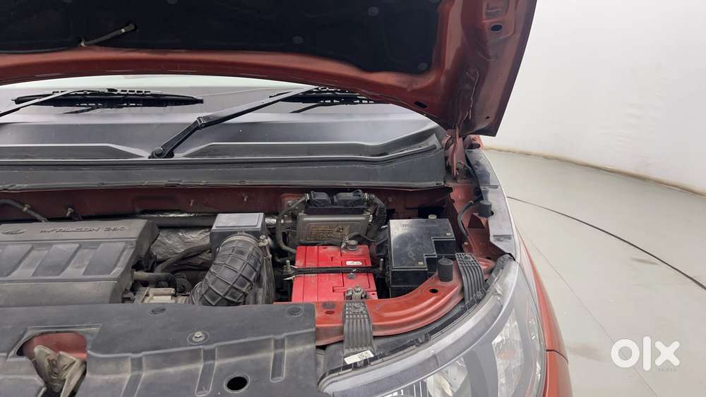 Mahindra Kuv 100 2016-2017 Mfalcon G80 K8, 2017, Petrol