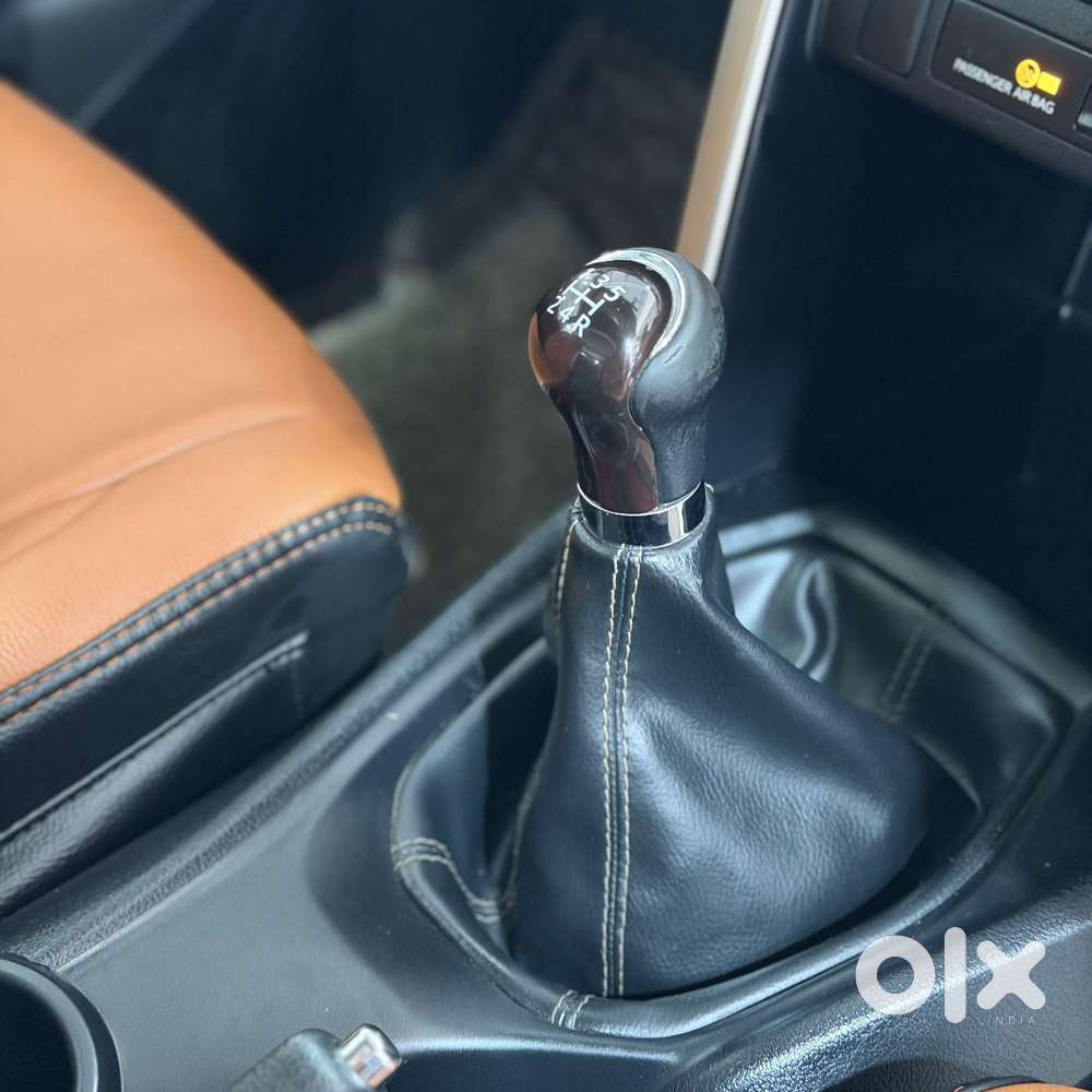 Toyota Innova Crysta [2020-ongoing] 2.4 Vx 8 Str, 2020, Diesel