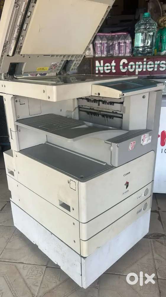 XEROX MACHINE