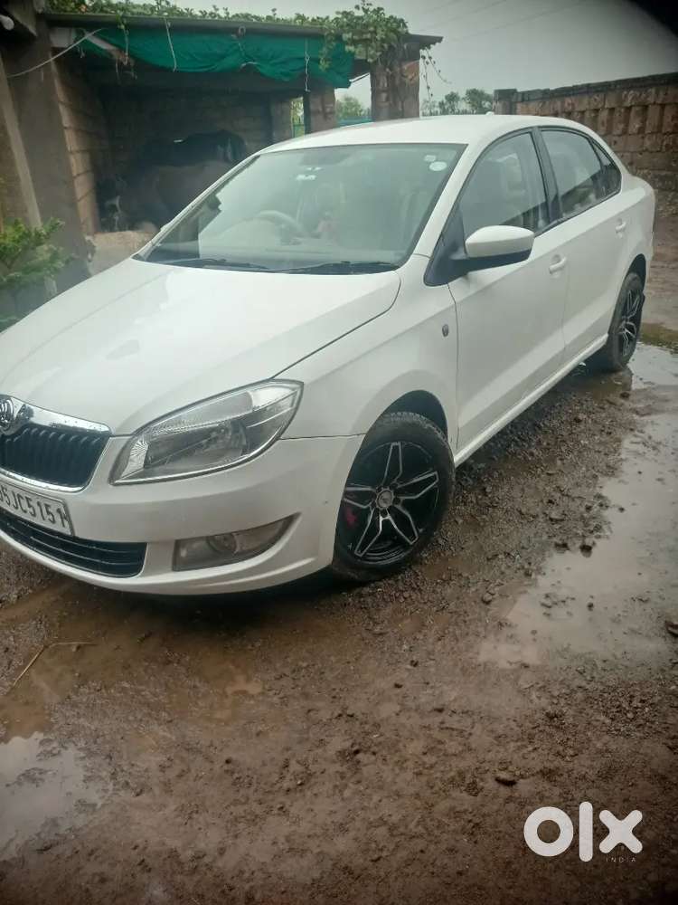 Skoda Rapid 2012 Diesel 107000 Km Driven