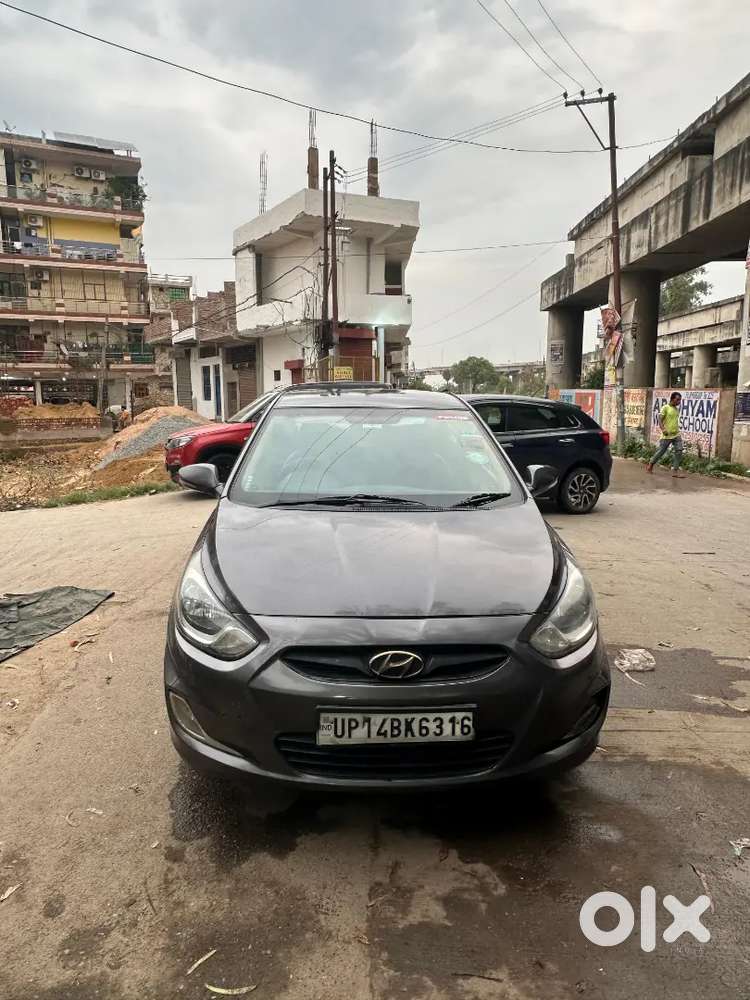 Hyundai Verna 2011