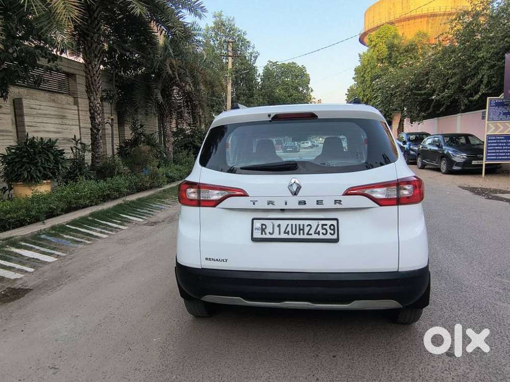 Renault Triber Rxz, 2021, Petrol
