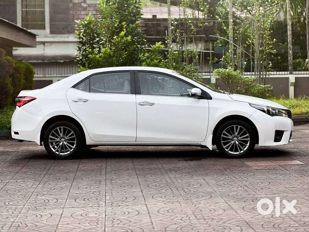 Toyota Corolla Altis Vl, 2014, Petrol