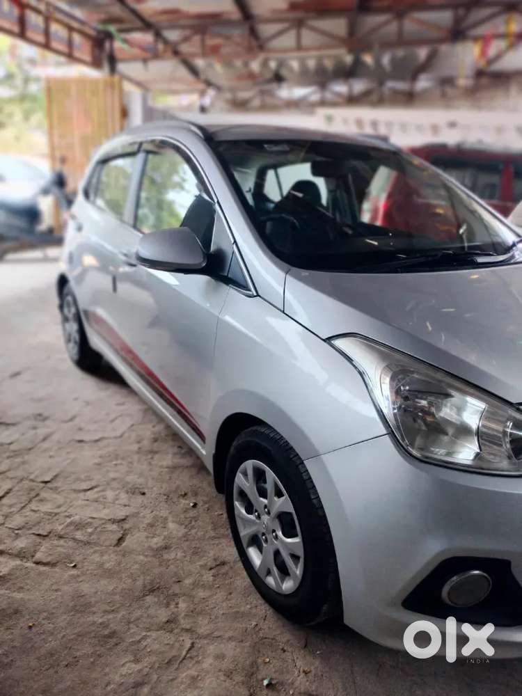 Hyundai Grand I10 2016 Petrol 78800 Km Driven