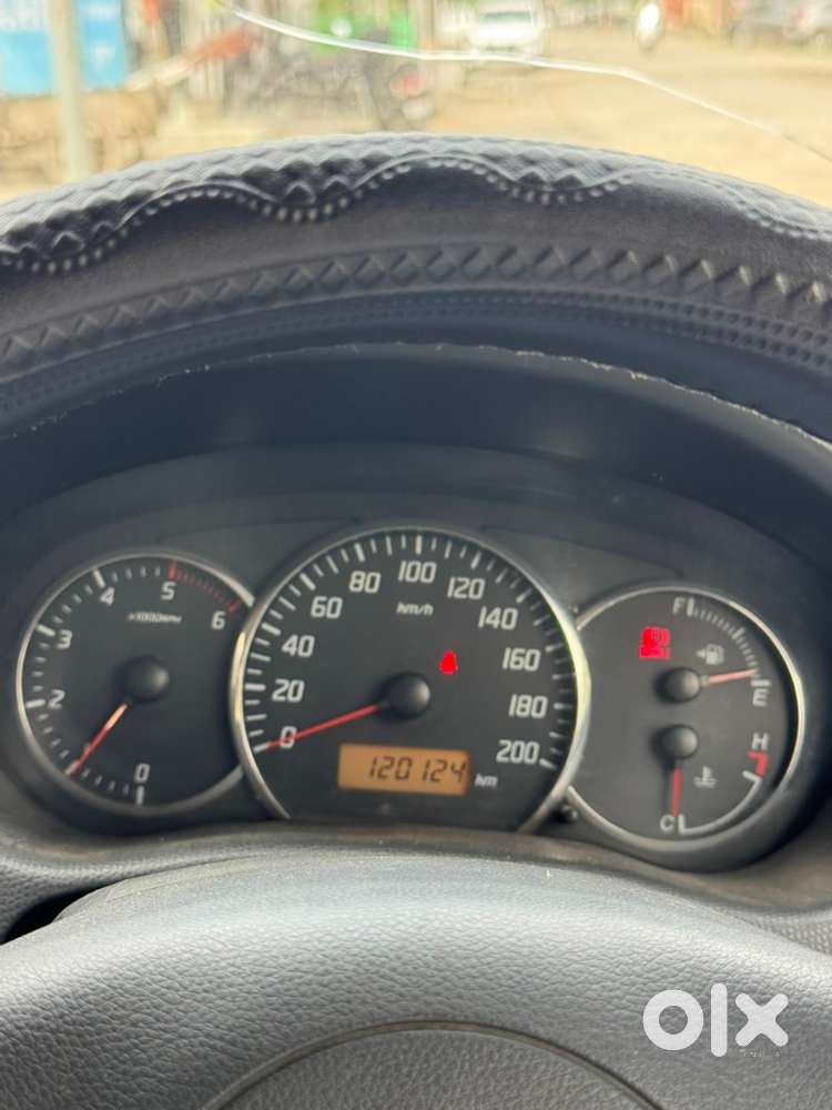Maruti Suzuki Swift Vdi 2010