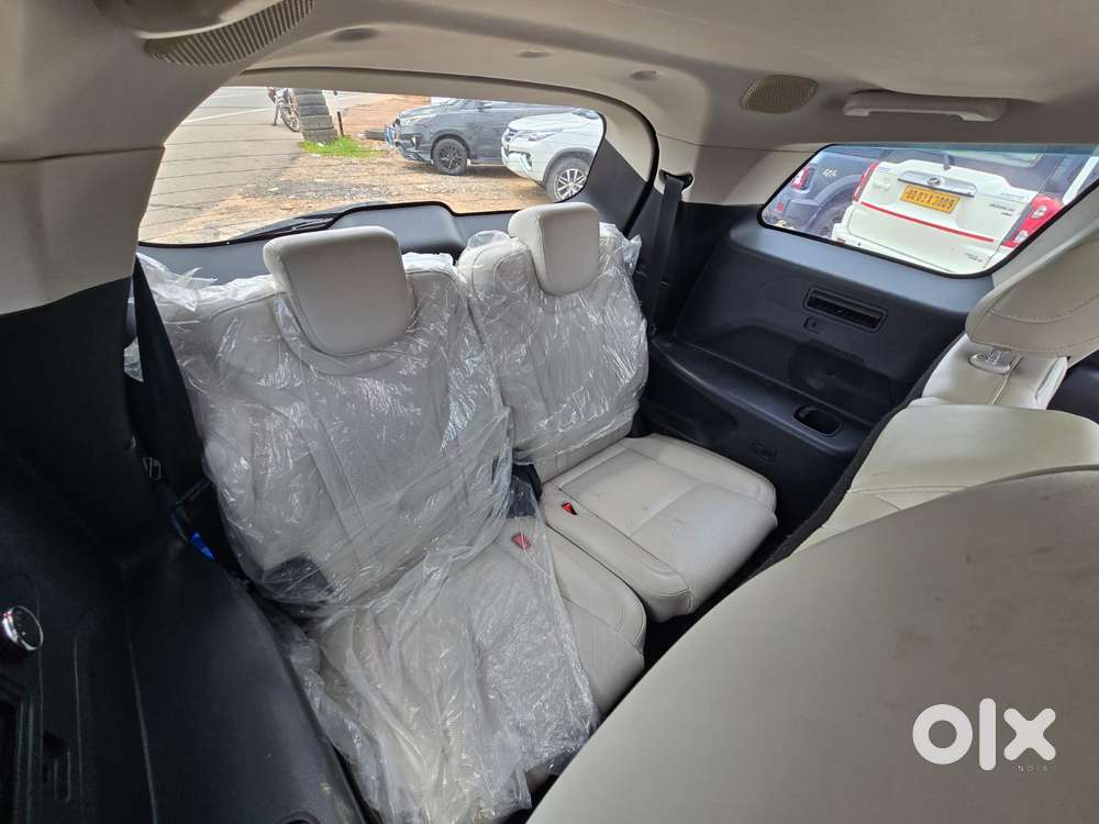 Mahindra Xuv700 2.2 Ax 7 Diesel At Luxury Pack Str, 2023, Diesel