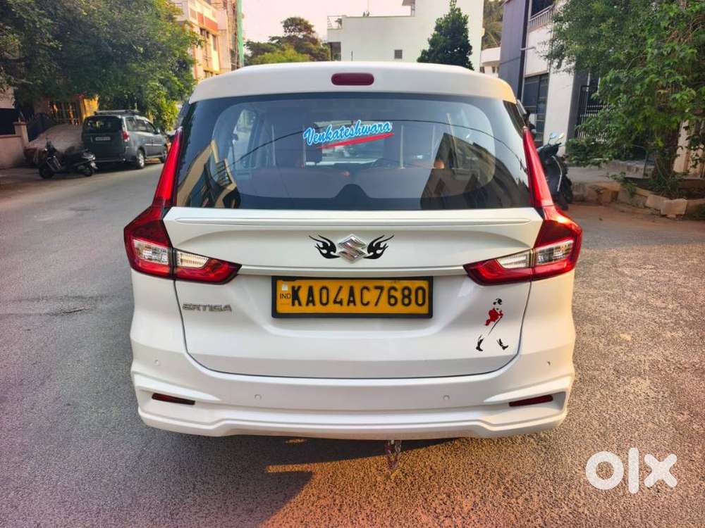 Maruti Suzuki Ertiga 2022-2023 Vxi Cng, 2022, Petrol