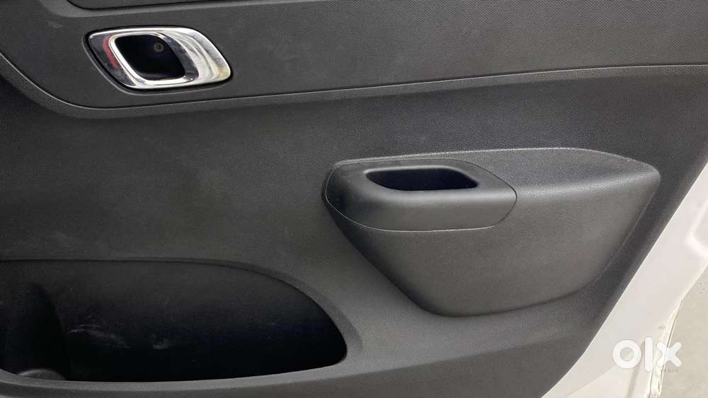 Renault Kwid 2019-ongoing 1.0 Rxt Amt (o), 2020, Petrol