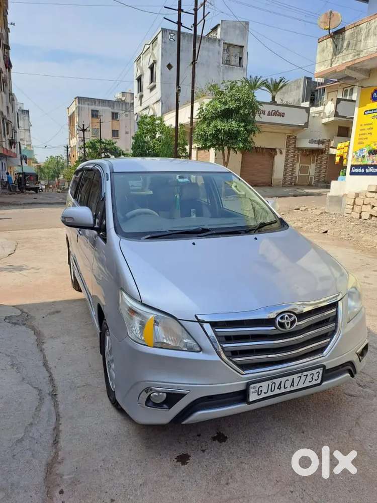 Toyota Innova 2014