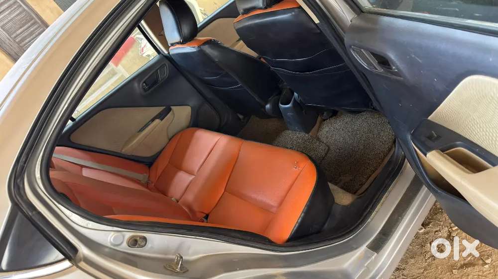 Honda City 2014 3rd Owner Pratapgarh Rto दर्ज है