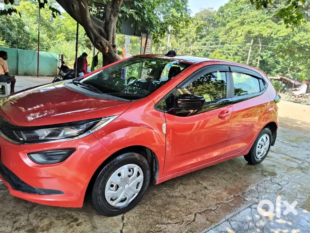 Tata Altroz 1.2 Xe 2020 Petrol Manual