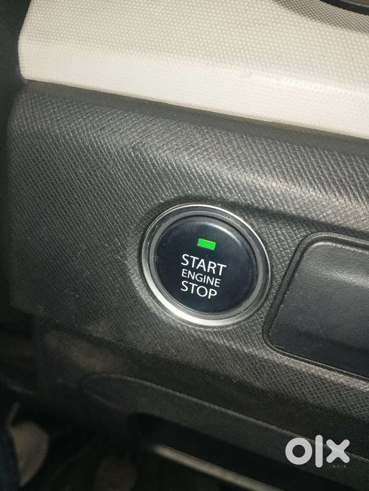 Tata Punch Accomplished, 2024, Petrol