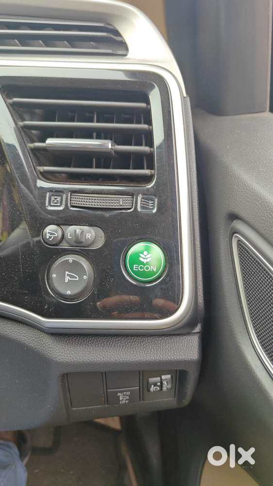 Honda City V At, 2018, Petrol