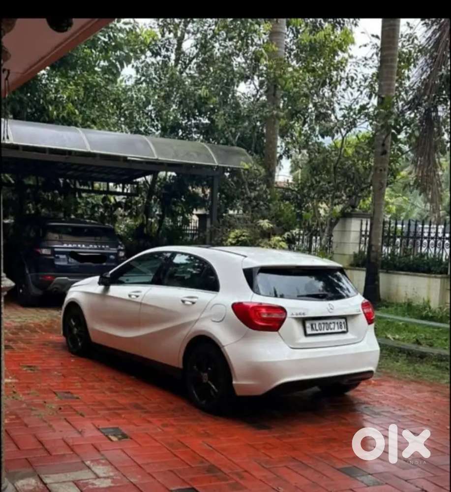 Benz A Class ,a 200d Sunroof,petrol 5th Owner,2016 Model ,67 K Odo