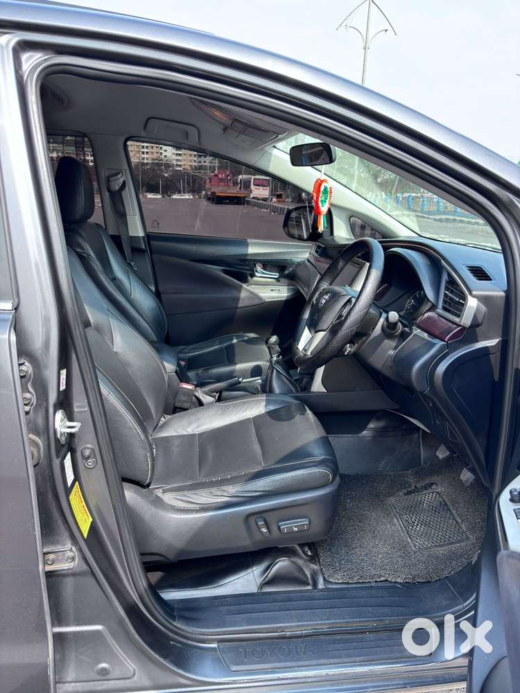 Toyota Innova Crysta