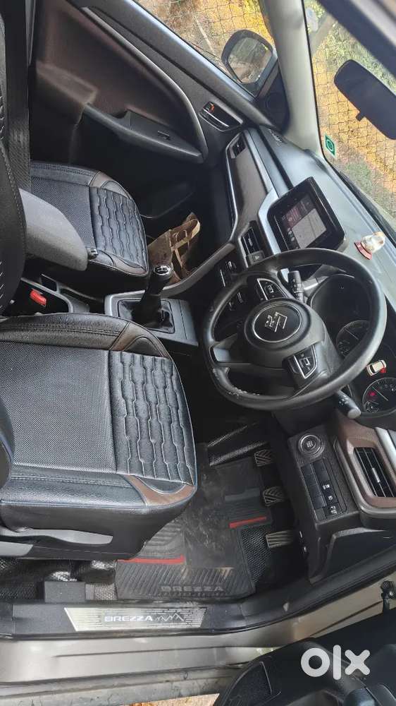 2023/dec Brezza Zxi Petrol  1st Owner Excellent Condition