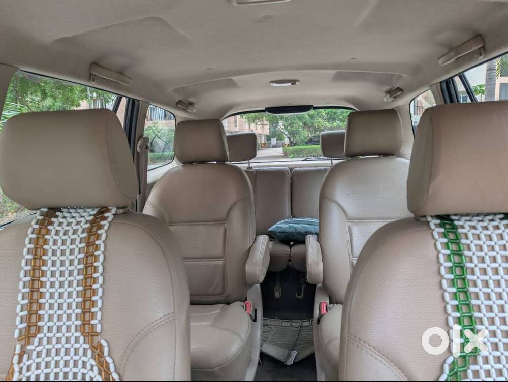 Well Maintained 7 Seater Innova (company Service), 2 Brand New Tyers
