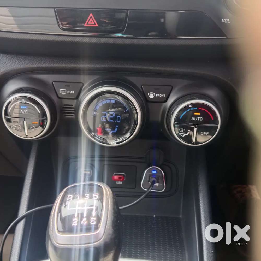 Hyundai Venue 2019 Petrol Superior Condition