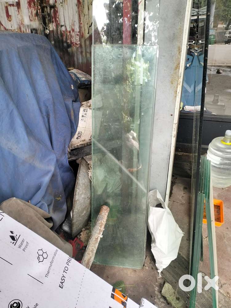 Glasses  for shelfs and glass door mirror