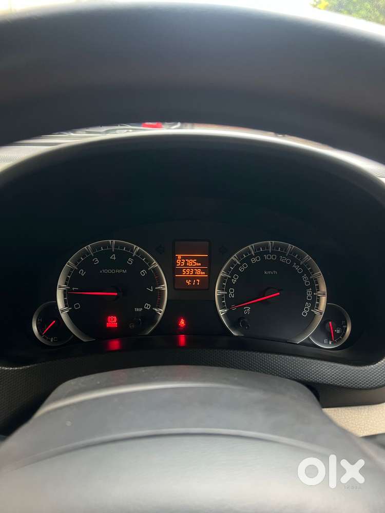 Maruti Suzuki Swift Dzire Vxi Optional, 2016, Petrol