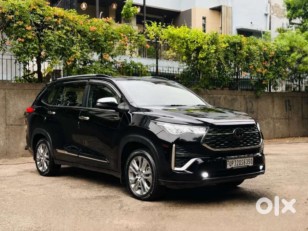 Toyota Innova Hycross 2.0 Zx (o) Hybrid 7 Str, 2025, Petrol