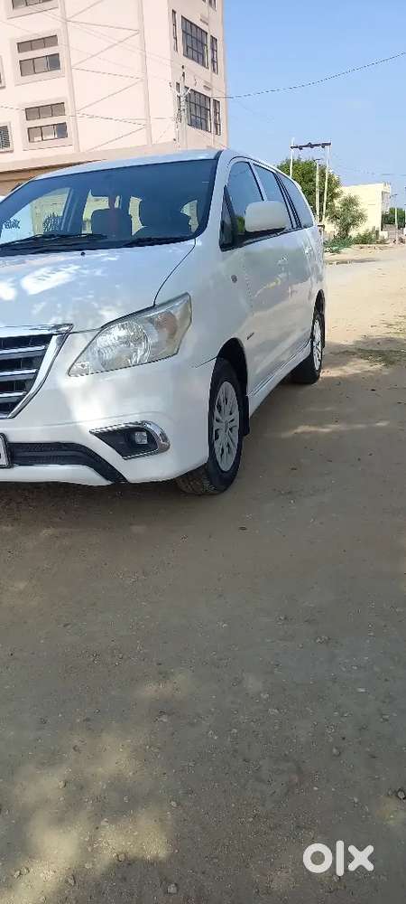 Toyota Innova 2.5 G 2012 (10)