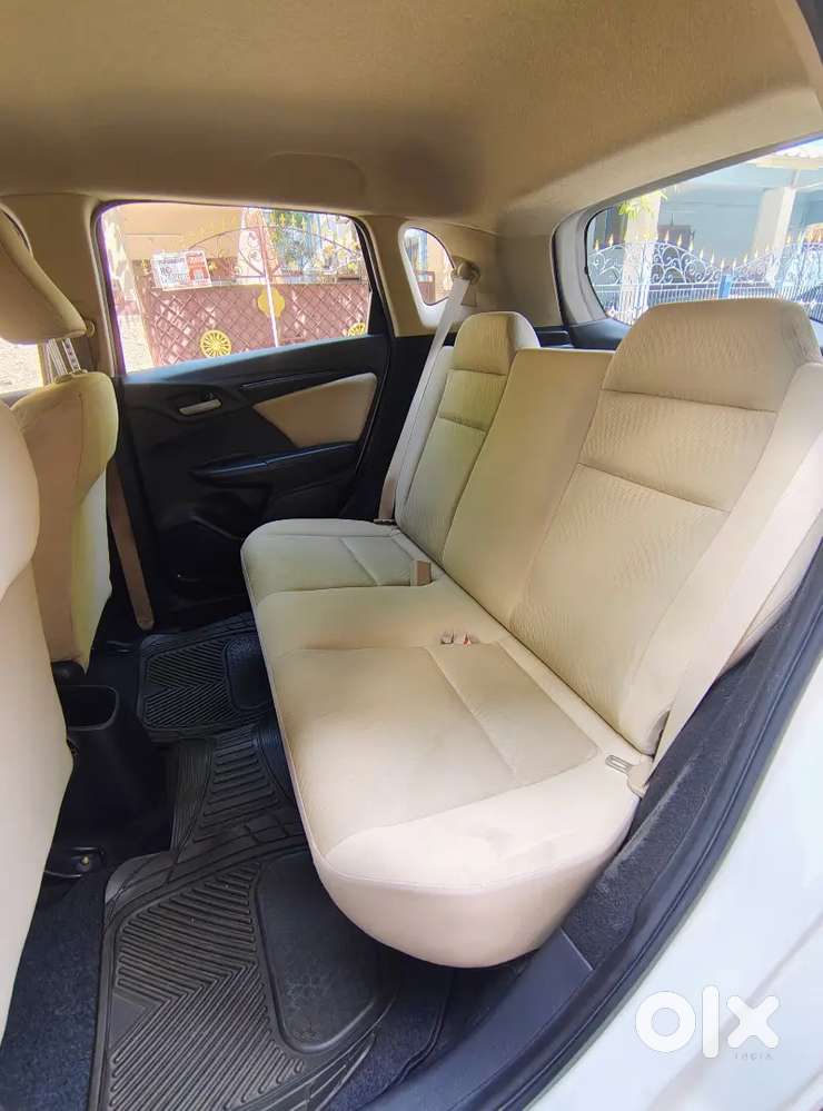 Honda Jazz Petrol Mt 2015