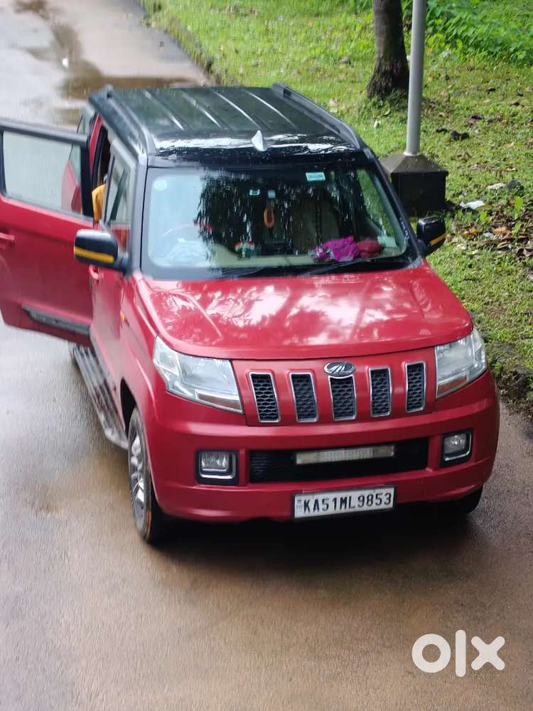 Mahindra Tuv 300 2018