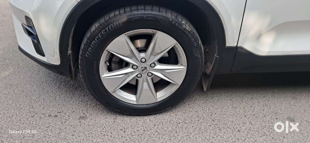 Volvo Xc40 B4 Ultimate, 2022, Petrol