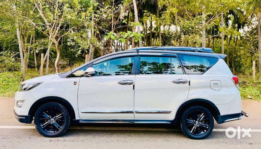 Toyota Innova Crysta 2.4 Leadership Edition, 2020, Diesel