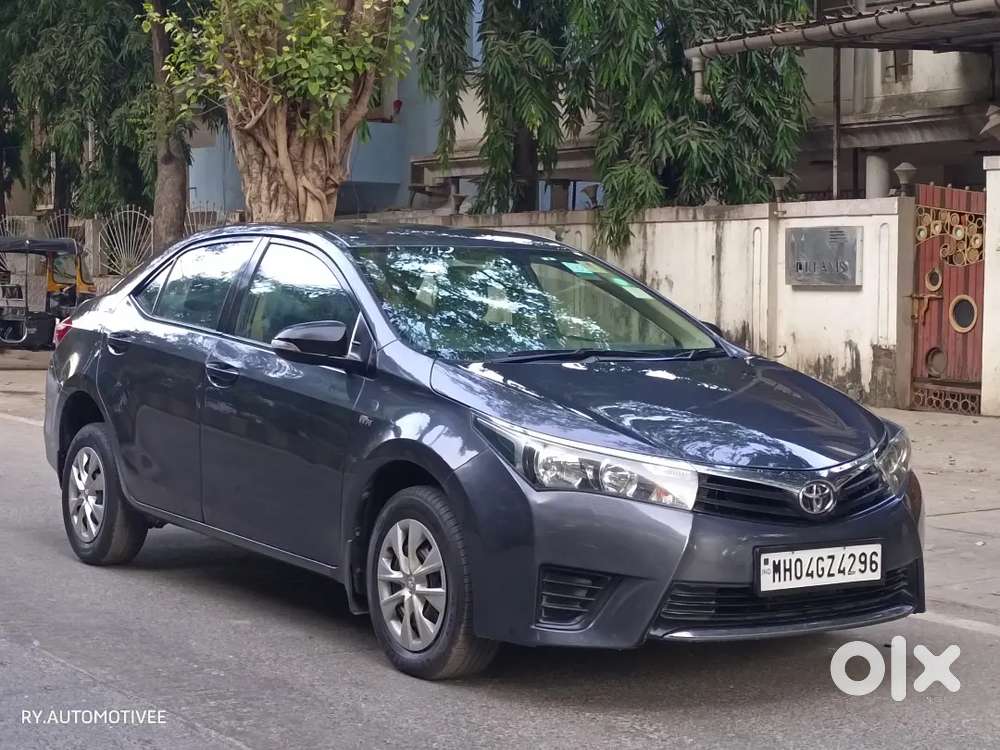 Toyota Corolla Altis 1.8 J 2015 Pure Petrol Car At Mulund West Mumbai