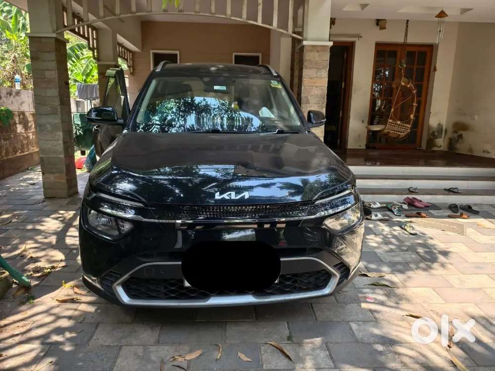 Kia Carens 2022 Petrol Good Condition