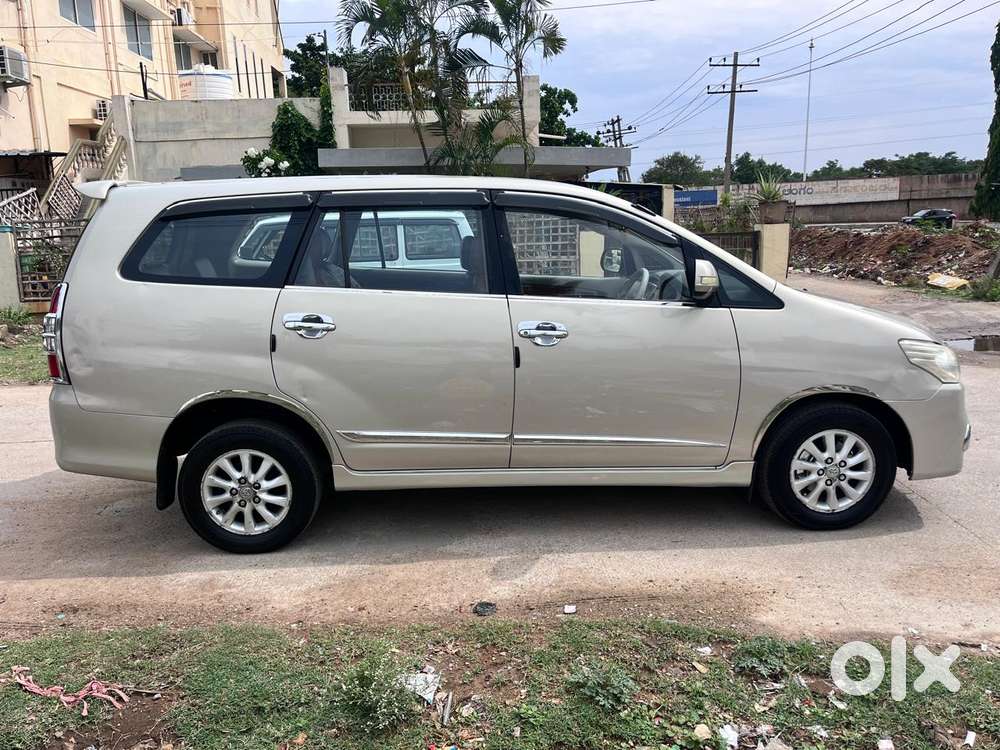 Toyota Innova 2.5 V 7 Str, 2014, Diesel