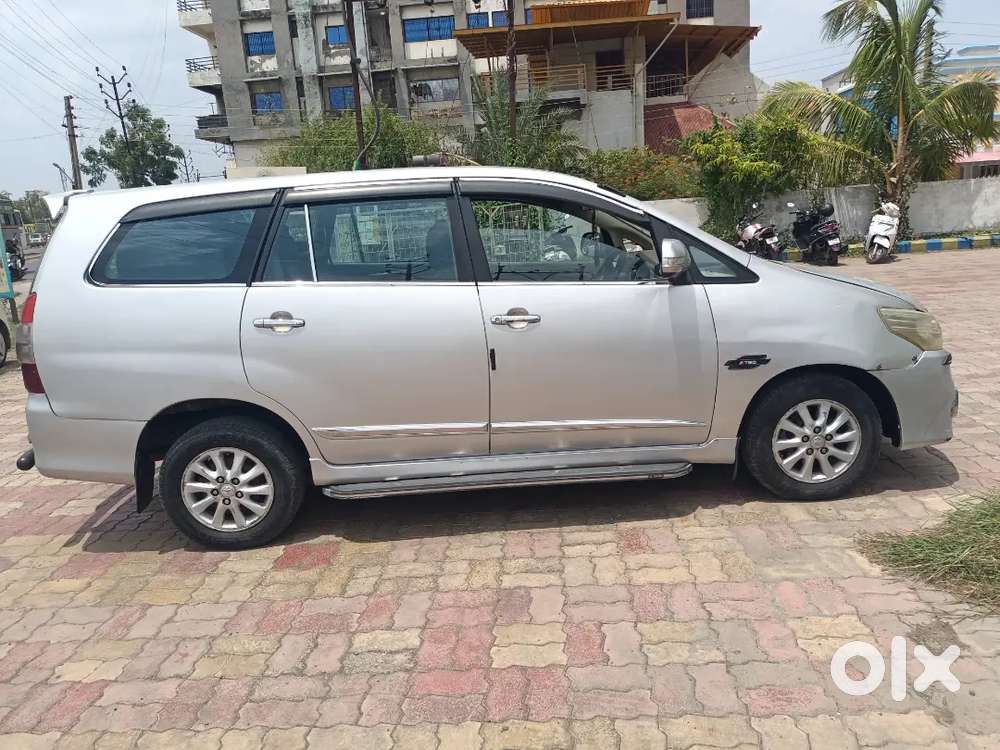 Toyota Innova 2015 Diesel Well Maintained