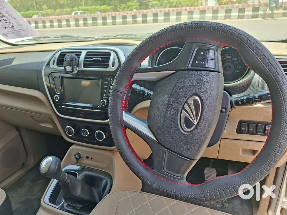 Mahindra Tuv 300 T10 Dual Tone, 2019, Diesel
