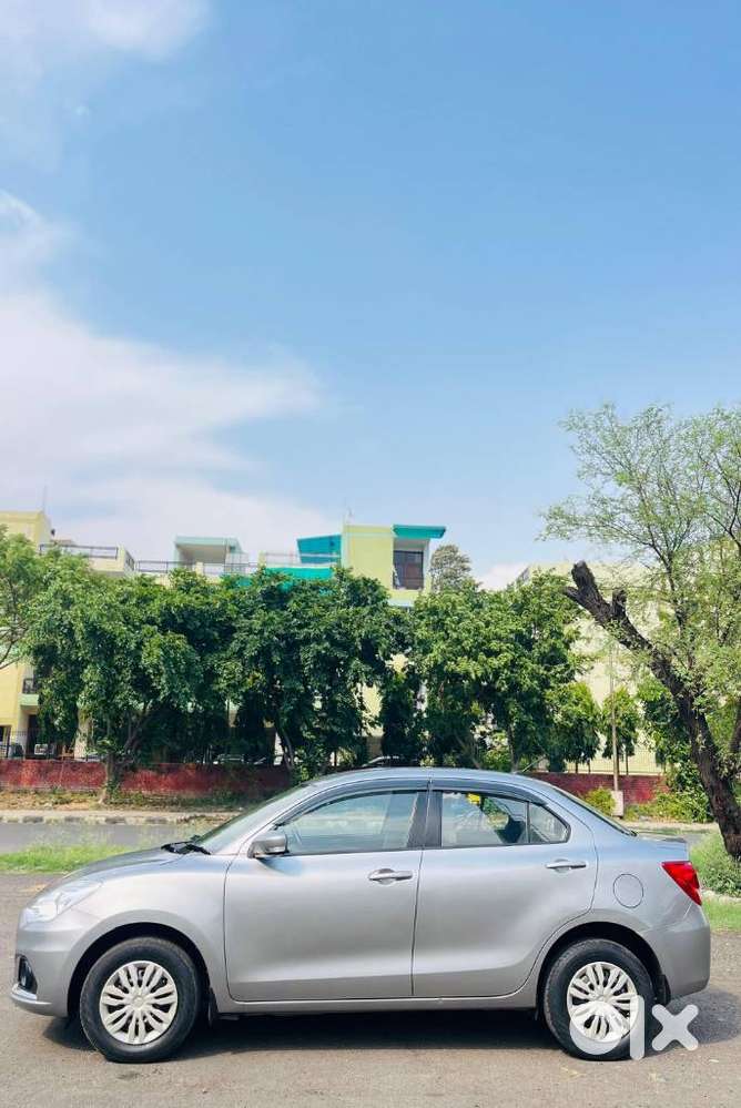 Maruti Suzuki Swift Dzire Vxi Optional, 2022, Petrol