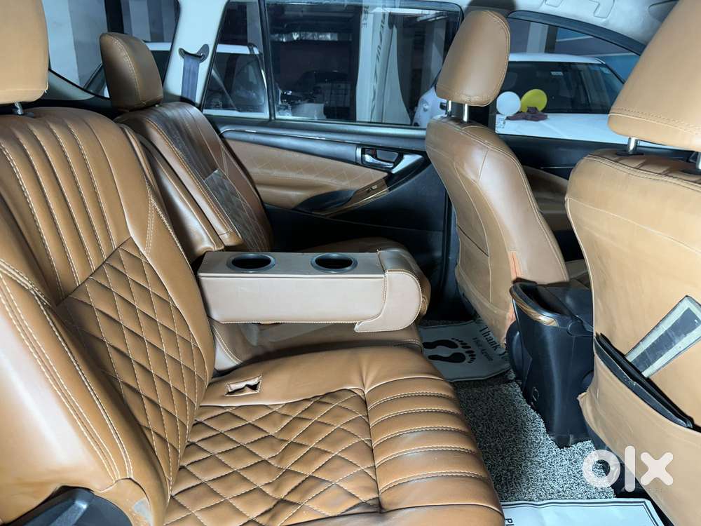 Toyota Innova Crysta 2.4 G Mt 8s, 2016, Diesel