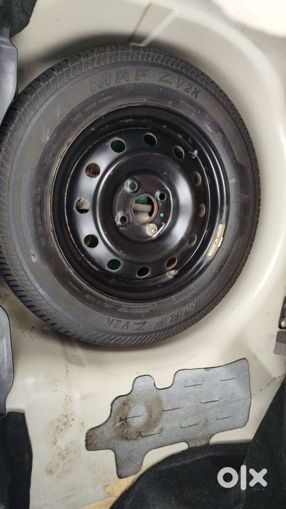 Maruti Suzuki Swift Dzire 1.2 Vxi Bsiv, 2015, Petrol